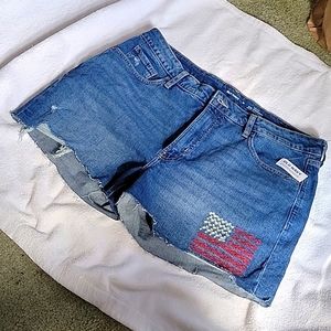 NWT OLD NAVY SHORTS 16